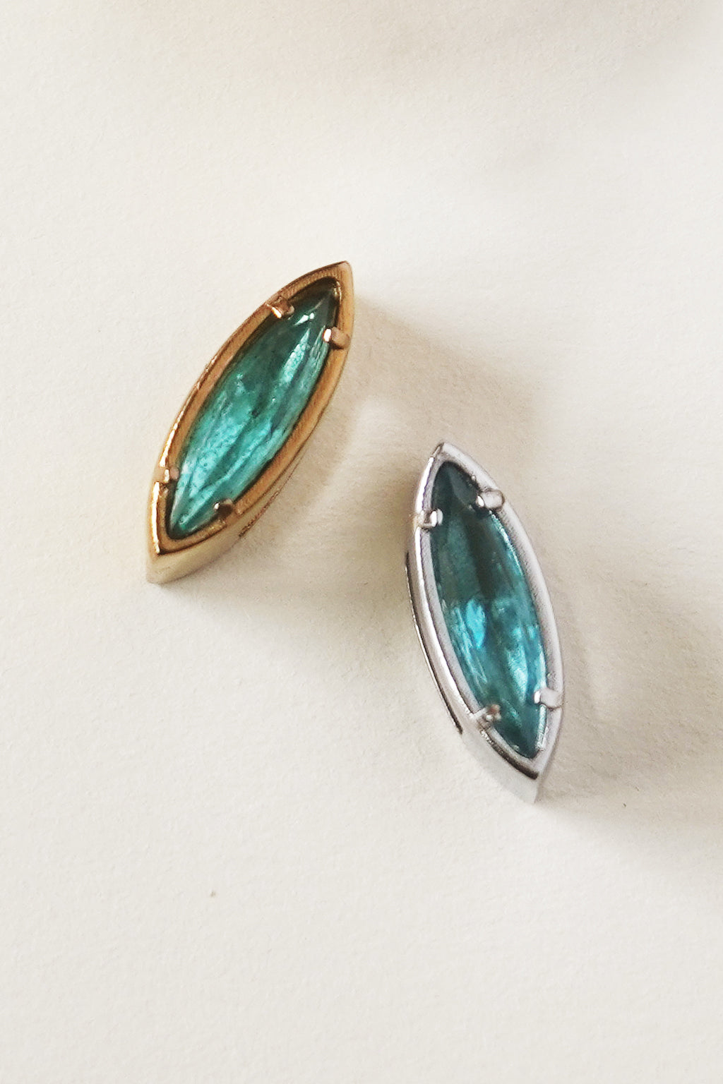 month by month birthstone slider