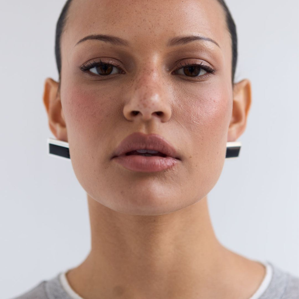 ARCHER RECTANGLE EARRINGS - image 17