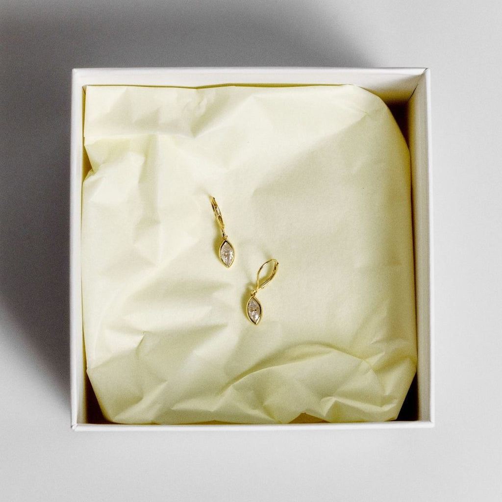 AURI EARRINGS - image 6