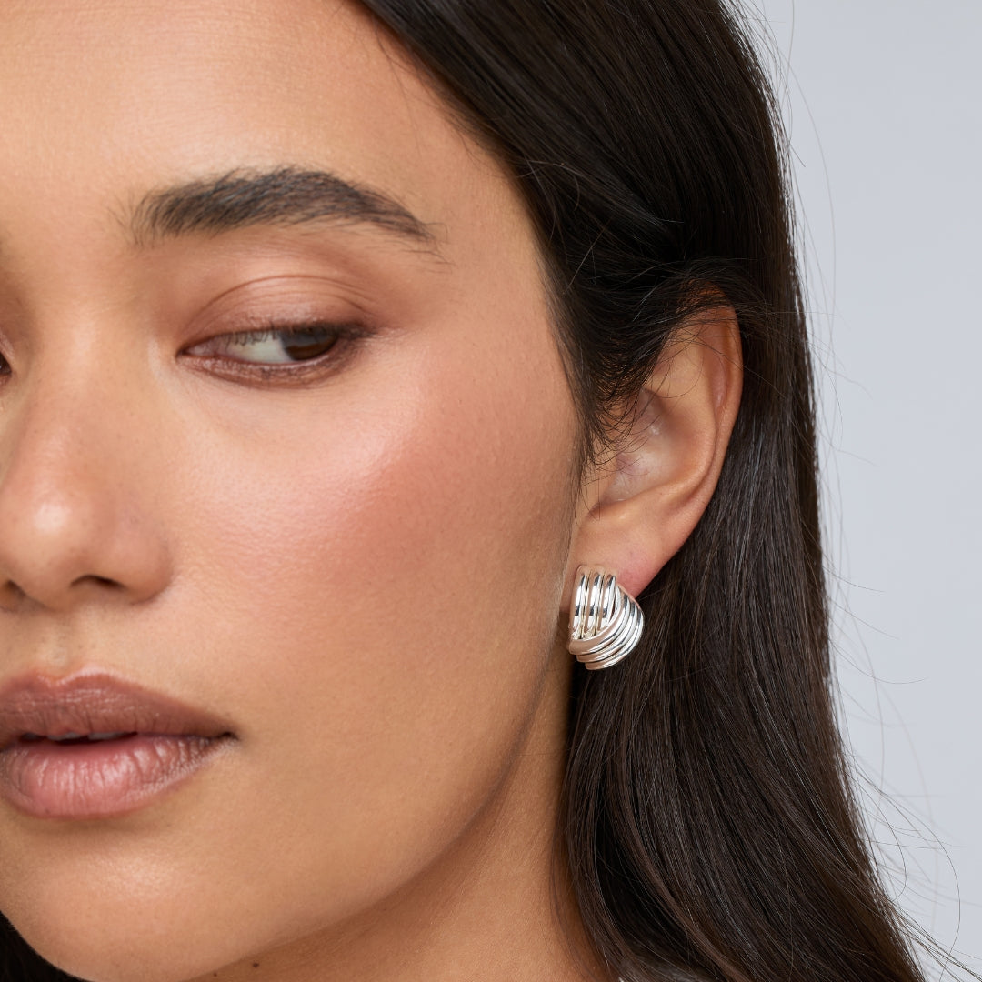 CLOVE EARRINGS - image 8