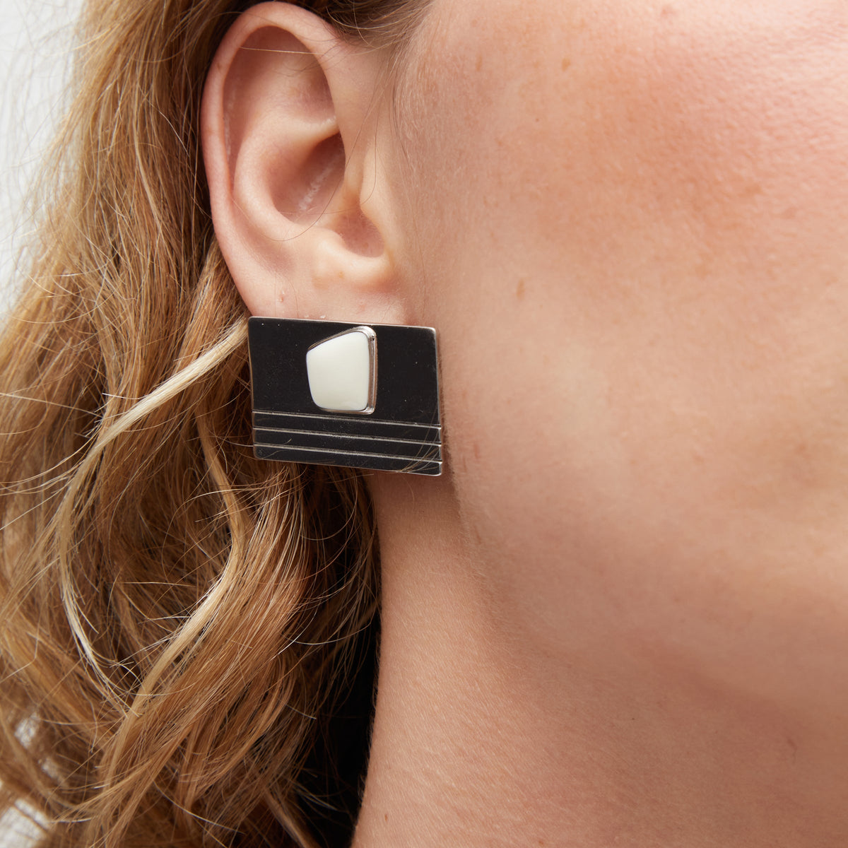 CÔTE EARRINGS - image 9