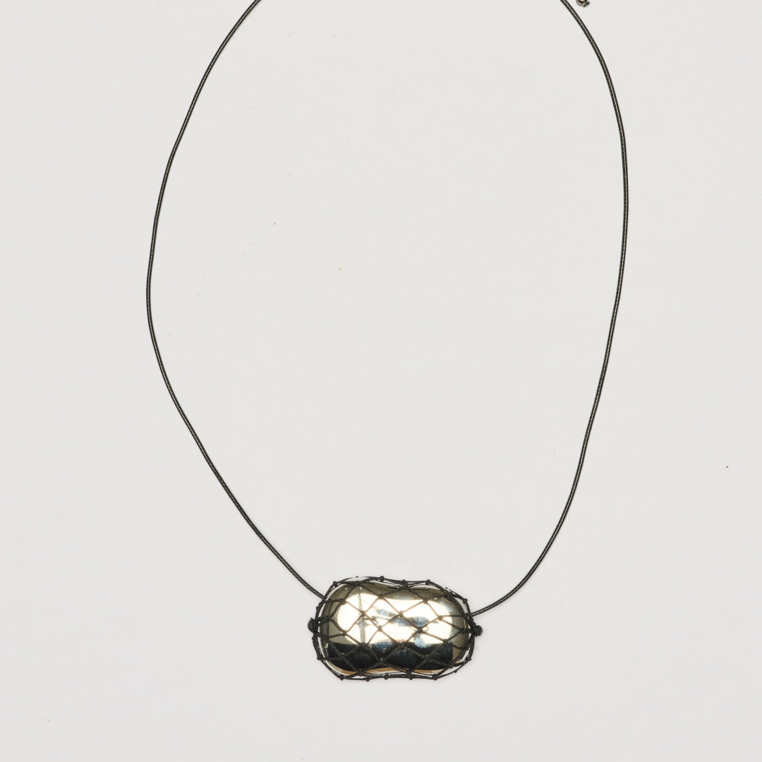 JULIA NET NECKLACE - image 9