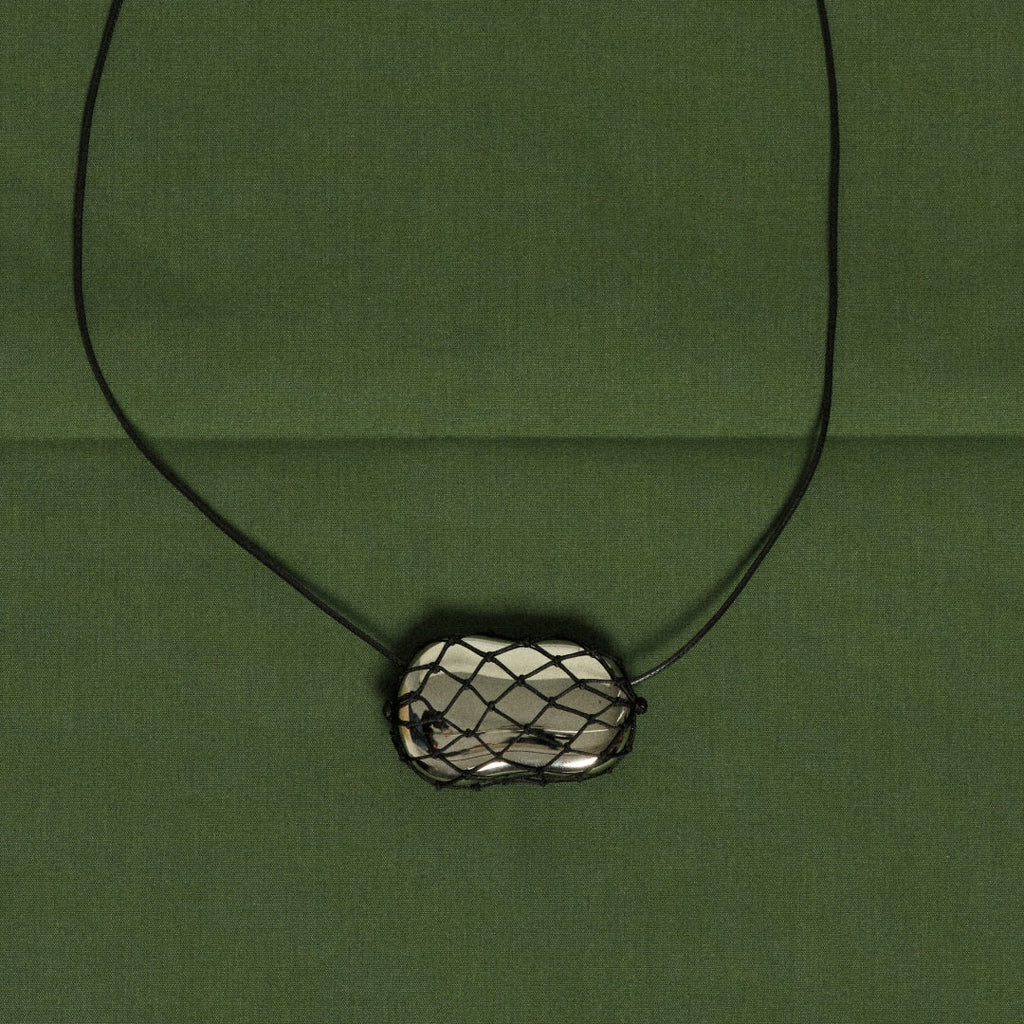 JULIA NET NECKLACE - image 8