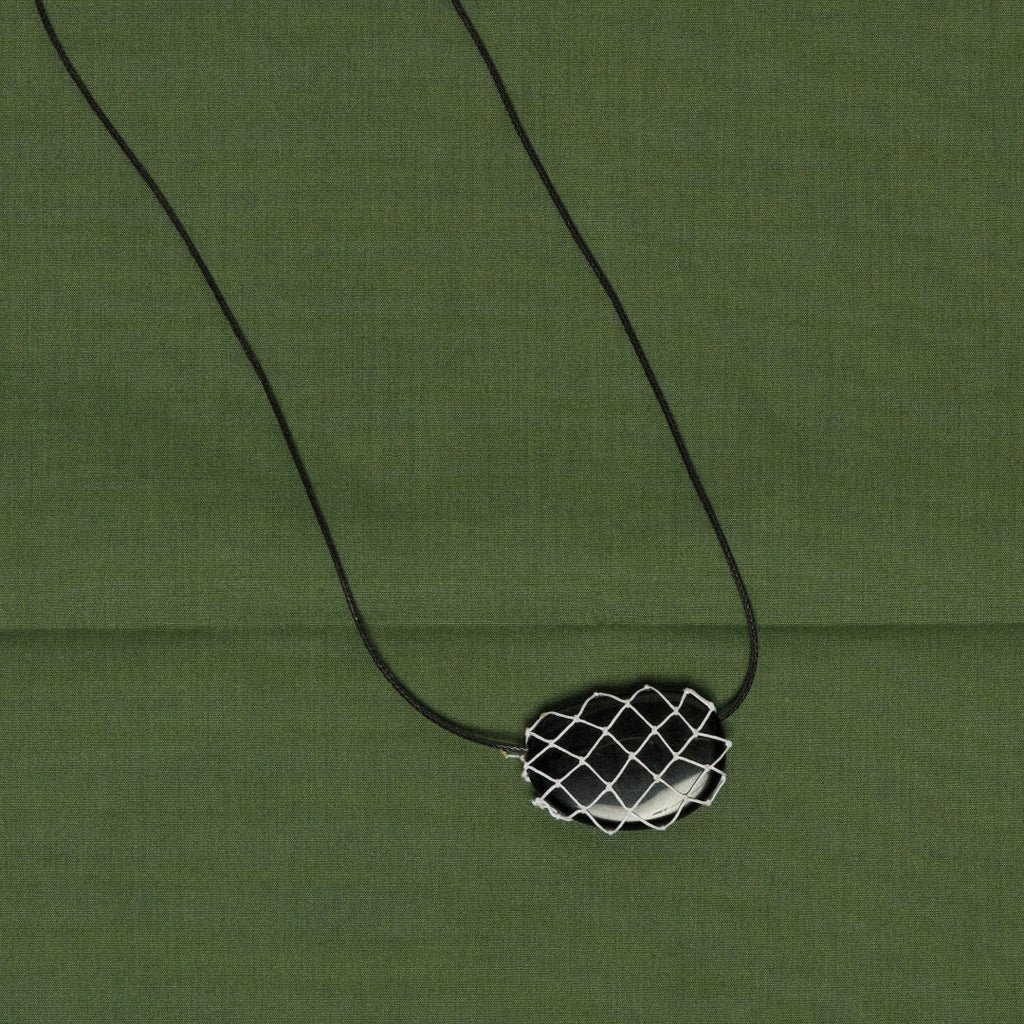 JULIA NET NECKLACE - image 13