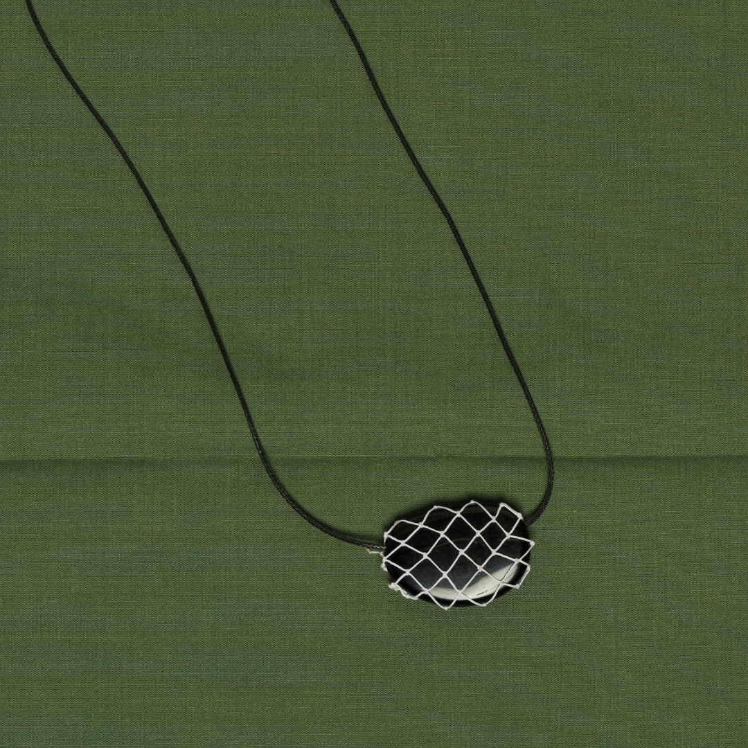 JULIA NET NECKLACE - image 13
