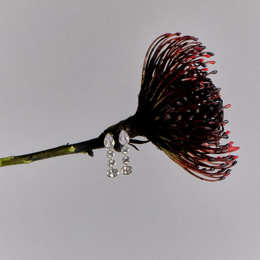 LILT EARRINGS - image 13