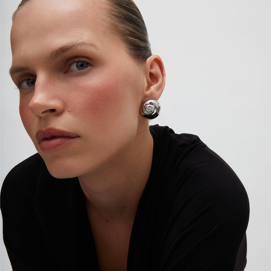 MARE EARRINGS - image 8