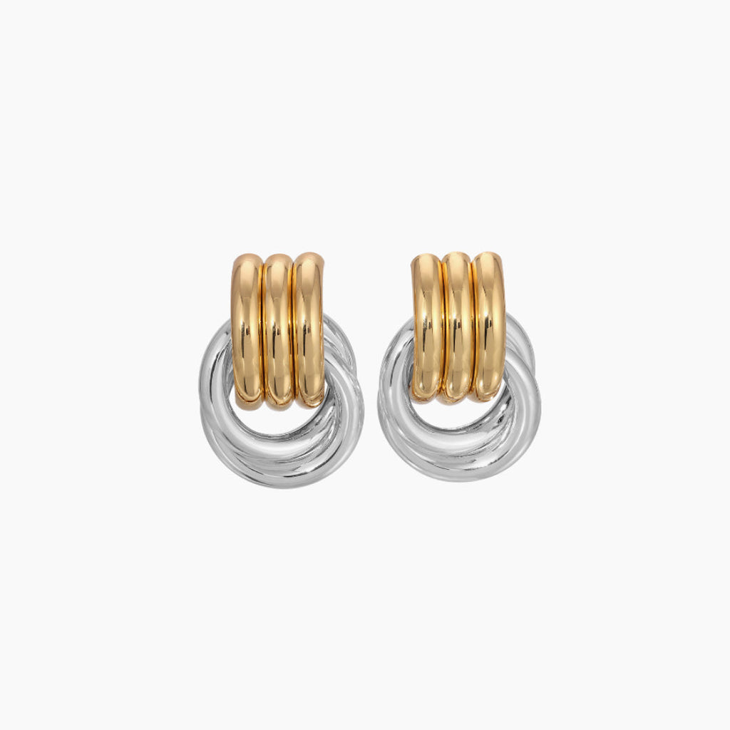 MINI KNOT EARRINGS - image 2