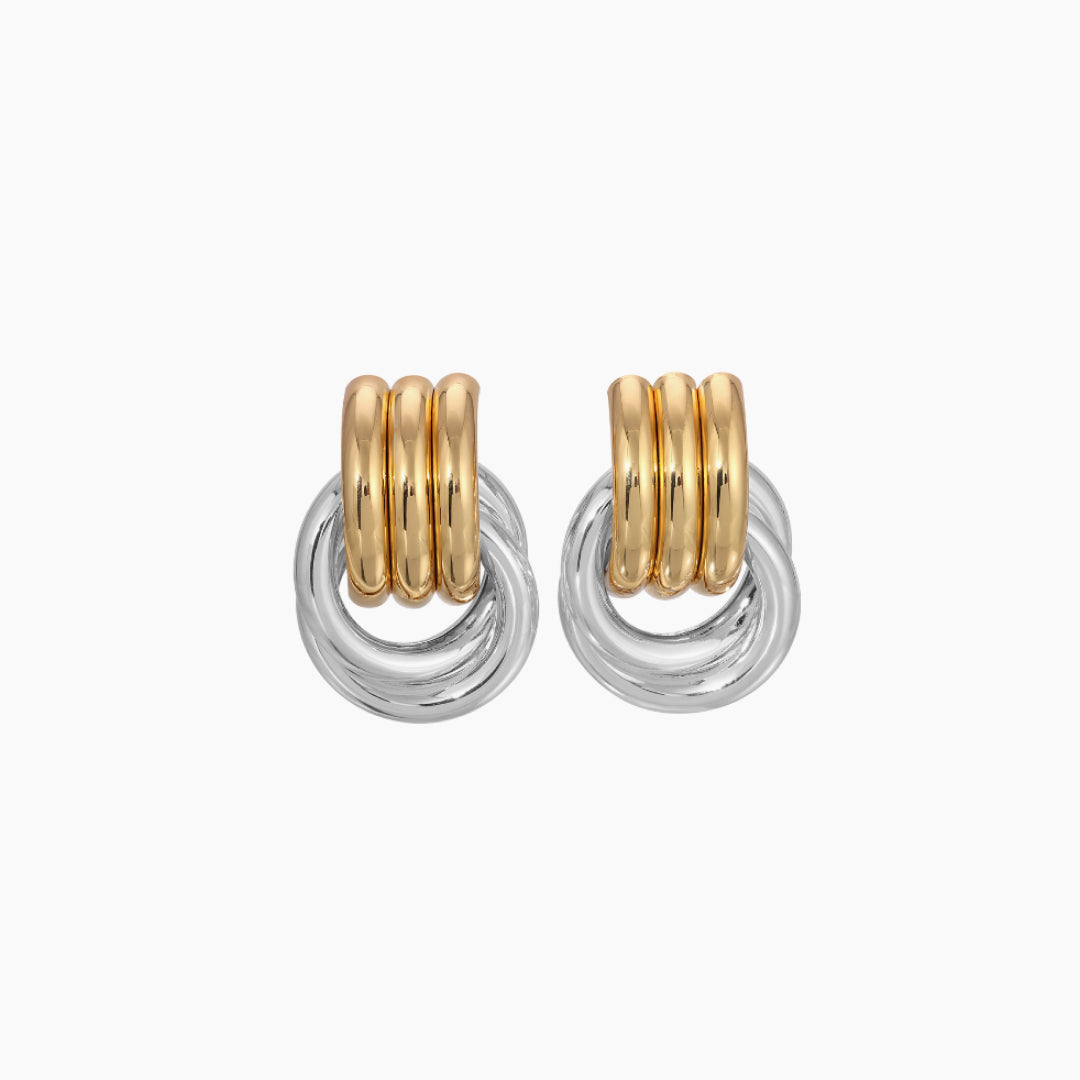 MINI KNOT EARRINGS - image 2
