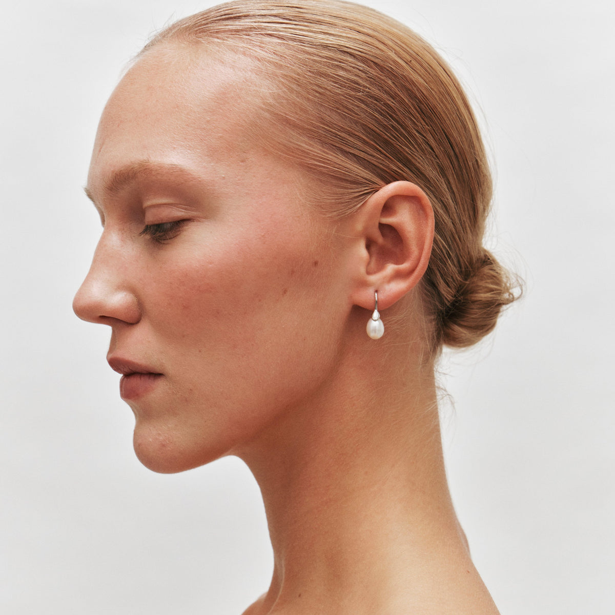 ODETTE PEARL EARRINGS - image 14