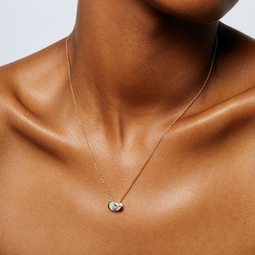 POISE NECKLACE - image 12