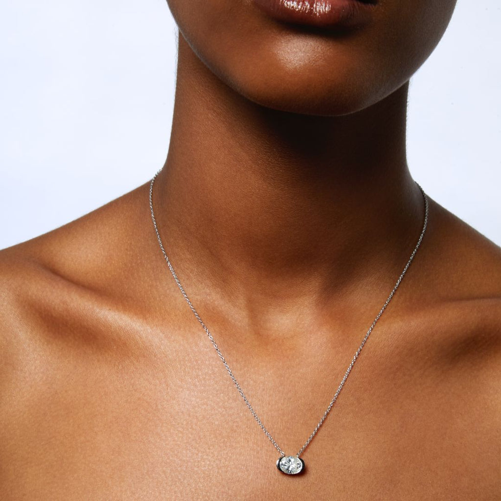 POISE NECKLACE - image 15