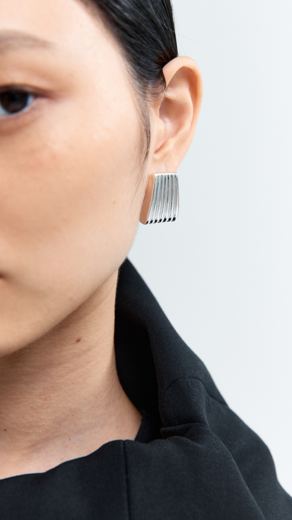 RIBBED EARRINGS - image 8