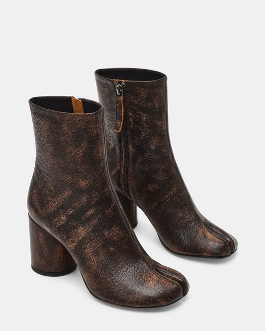 CARO BROWN DISTRESSED