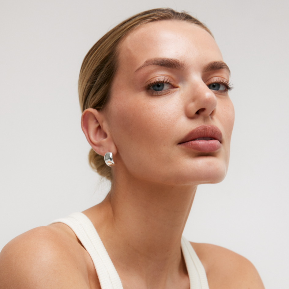 KY HOOP SMOOTH EARRINGS - image 3