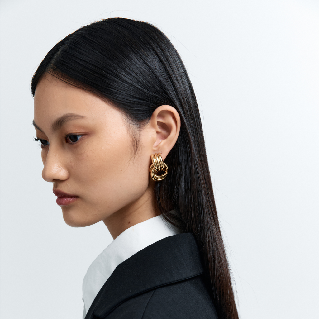 MINI KNOT EARRINGS - image 5