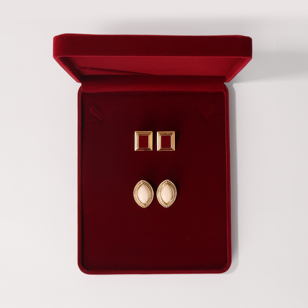 PLAZA EARRINGS - image 16