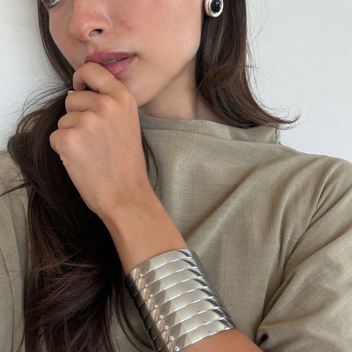 EAMES CUFF - image 9