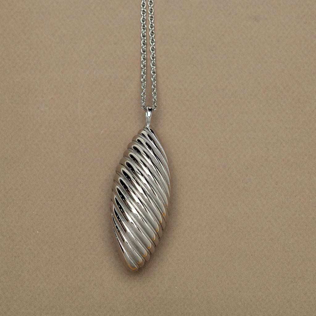FAWN NECKLACE - image 4