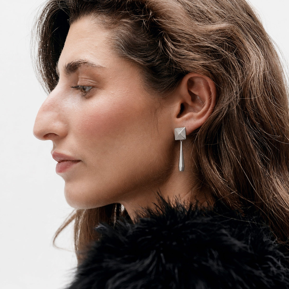 IRIS EARRINGS - image 5