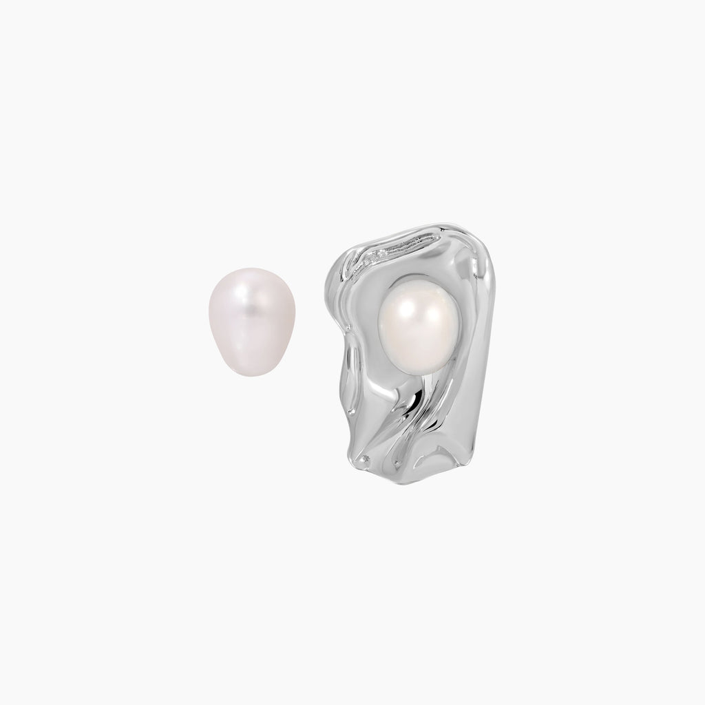 MOTHER OF PEARL EARRINGS - image 6