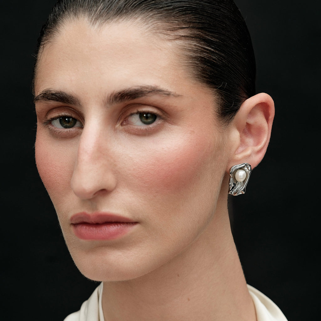 MOTHER OF PEARL EARRINGS - image 8