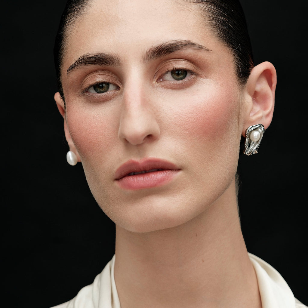 MOTHER OF PEARL EARRINGS - image 9